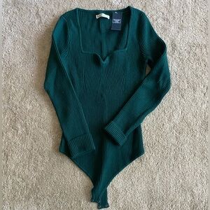 Abercrombie & Fitch | NWT | Deep Forest Green Sweetheart Neckline Knit Bodysuit